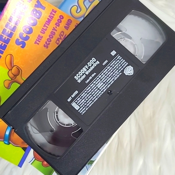 Scooby-Doo VHS Tape Movie Bundle Alien Invaders Zombie Island Winter Wonderdog - Picture 15 of 17